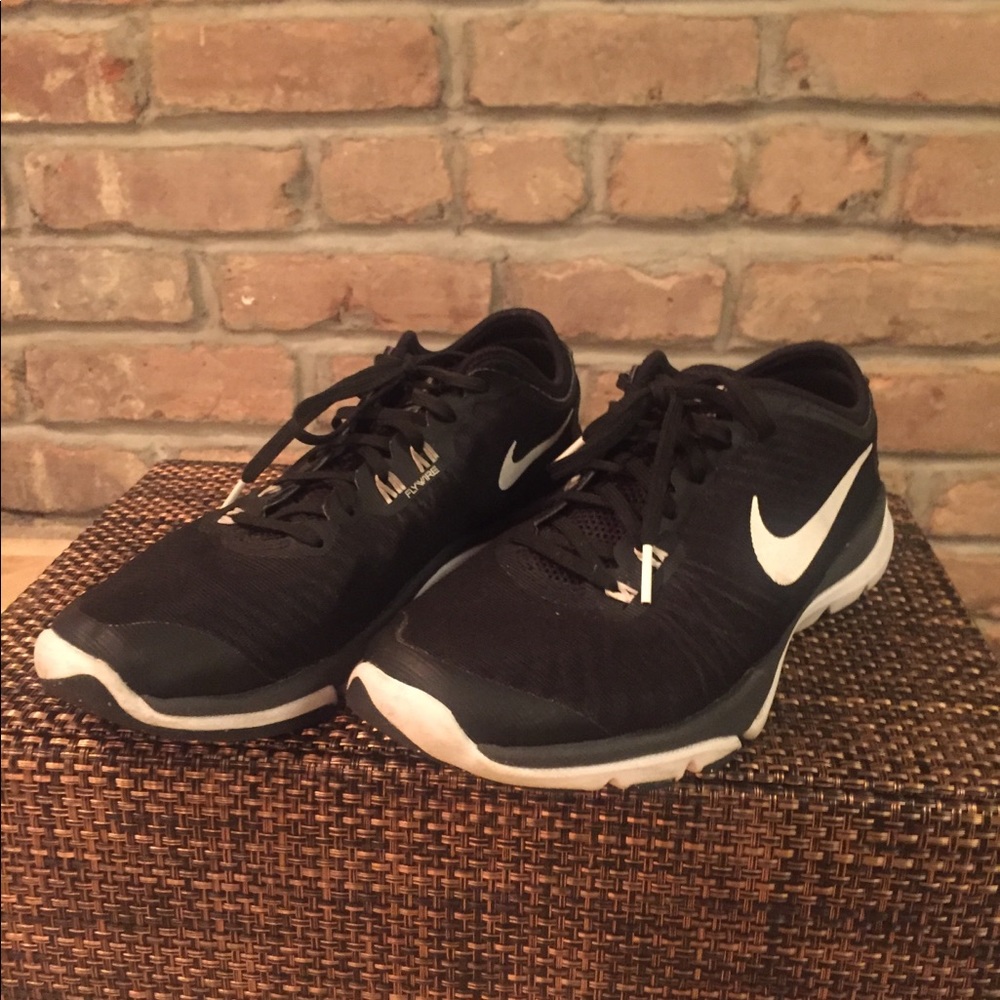 Women’s size 8, Nike Flywire’s
